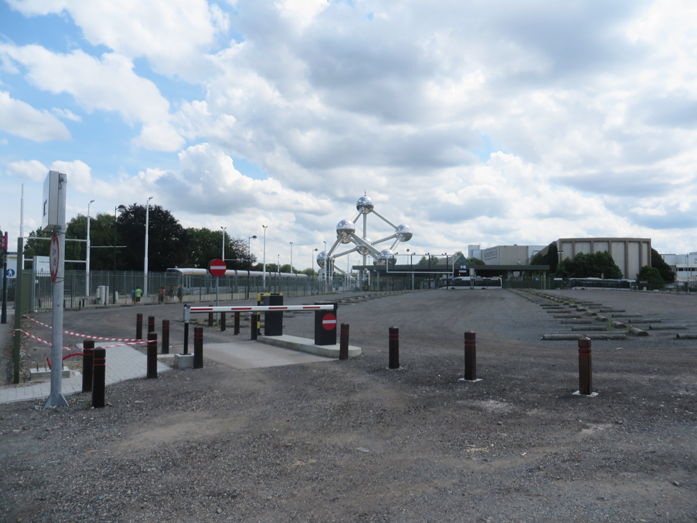 1_atomium-from-afar