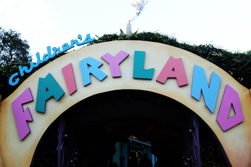 The entry sign to Oakland's Fairyland