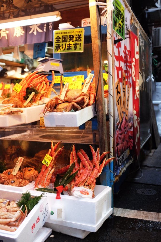 Crabs and crabs at Tsukiji Market in Tokyo