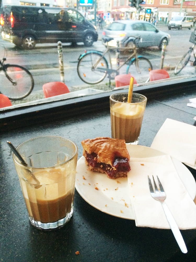 Flat whites and fruit tart at St. Oberholz in Berlin